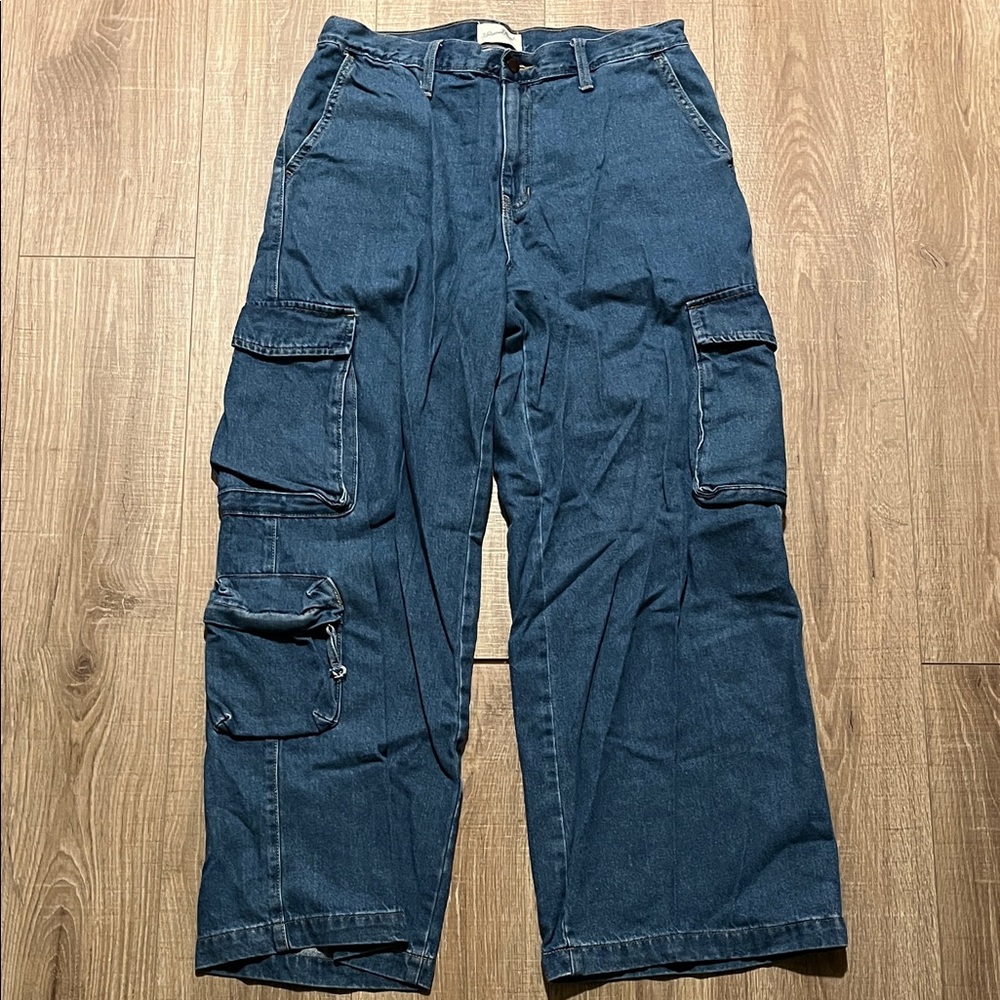 Universal Thread Women's Blue Wide Leg Cargo Pockets Jeans Size 12R